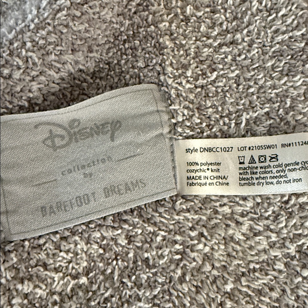 Barefoot Dreams Disney Mickey Mouse Stroller Blanket - Picture 3 of 5